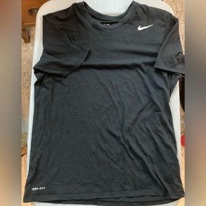 Nike dry fit t-shirt sz L